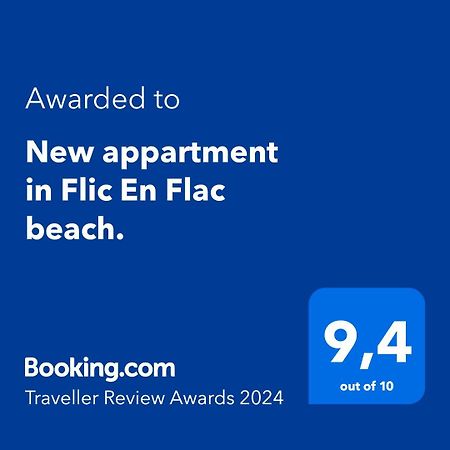 Westside Holidays Flic En Flac Beach Extérieur photo